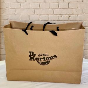 1461 WOMEN'S SMOOTH LEATHER OXFORD DOC MARTENS